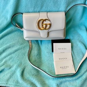 GUCCI Arli White crossbody bag. Authentic